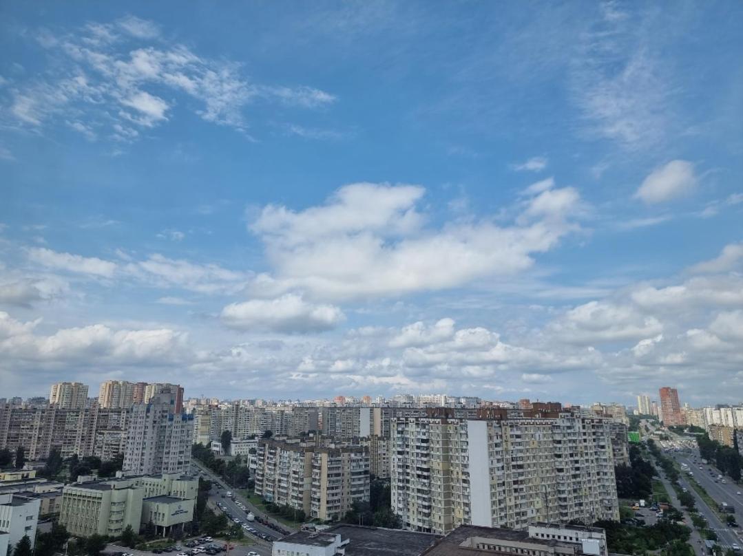 Квартира Метро Харківська, Позняки Жк Лебединий Kiev Exterior foto